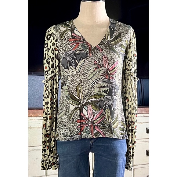 Anthropologie Sibley V-Neck Leopard Elephant Print Ruffled Blouse Top XS - Picture 1 of 8